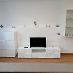 펜션 Momaliar House 캄포펠리체 디 로첼라