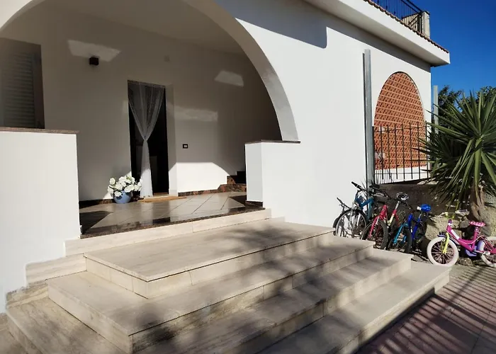 Momaliar House Feriehus Campofelice Di Roccella